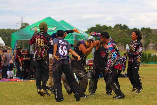 中甲大结局：辽宁铁人与重庆铜梁龙升入中超，广州豹冲超失败